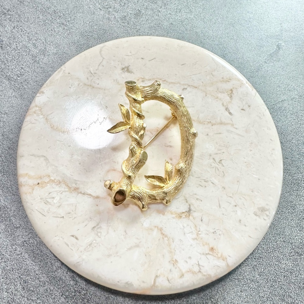 Vintage Sarah Cov Coventry Letter D Gold Tone Textured Leaf Brooch